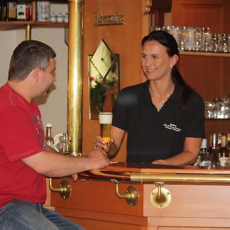 Gasthof Stadt Brandenburg בית הארחה 3*