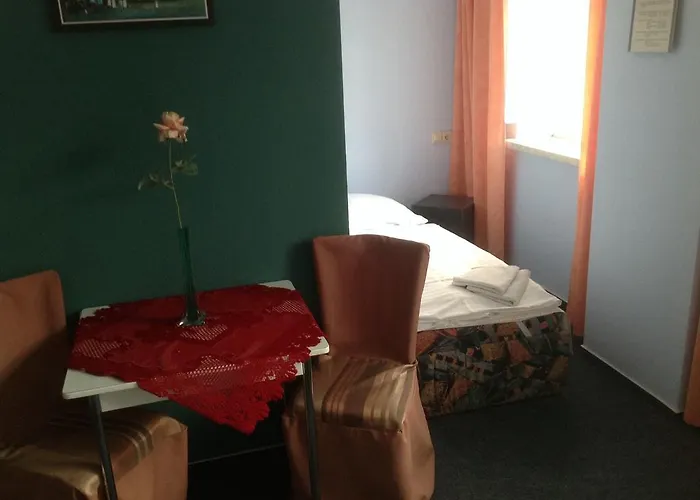 Pensionat Gasthof Stadt Brandenburg 3*